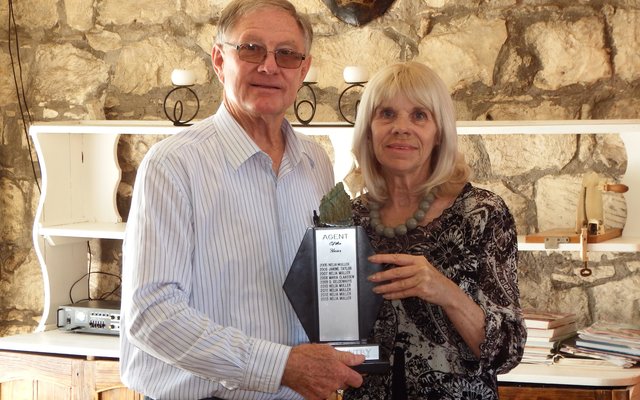 Die spil waar rondom alles draai: Nelia Muller wat as Agent van die Jaar aangewys is